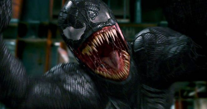 Tom Hardy na Instagramu prozradil, že natáčení Venoma skončilo. Objeví se i Peter Parker?