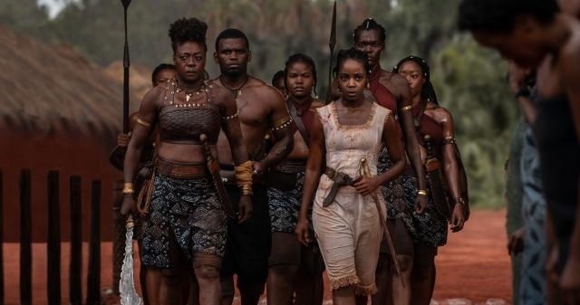 Americký historický velkofilm Válečnice (The Woman King) z roku 2022 představuje neohrožený kmen Agojie