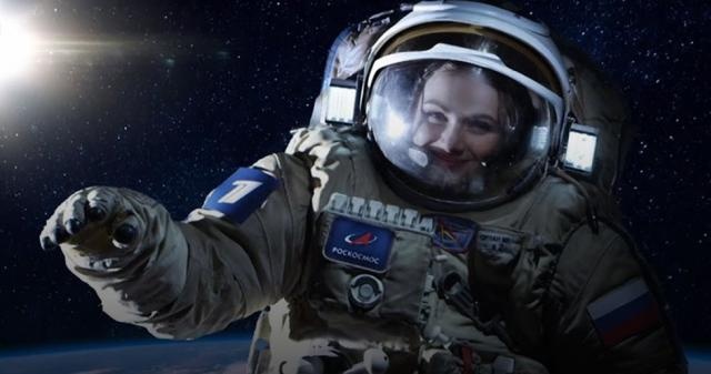 Sci-fi thriller Výzva, ruský film, který porazil Toma Cruise tím, že se jako první natáčel na palubě ISS. Trailer!